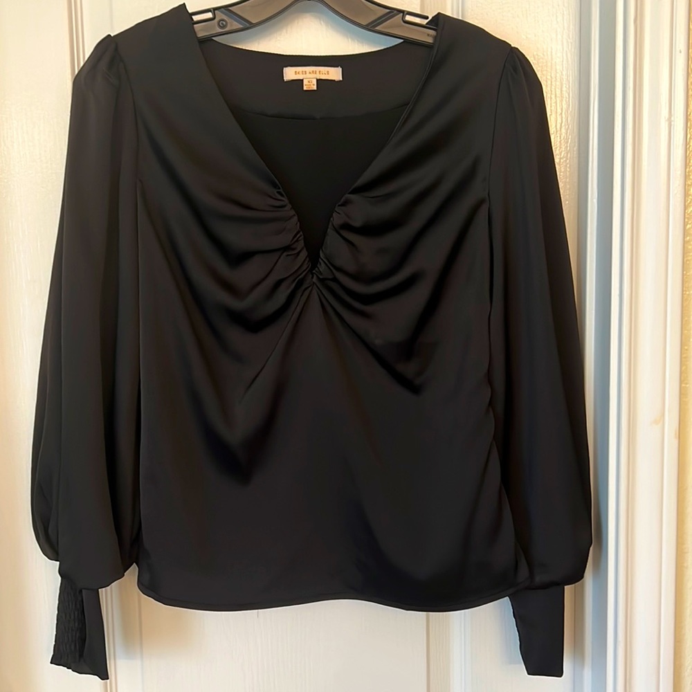 Skies are Blue black blouse